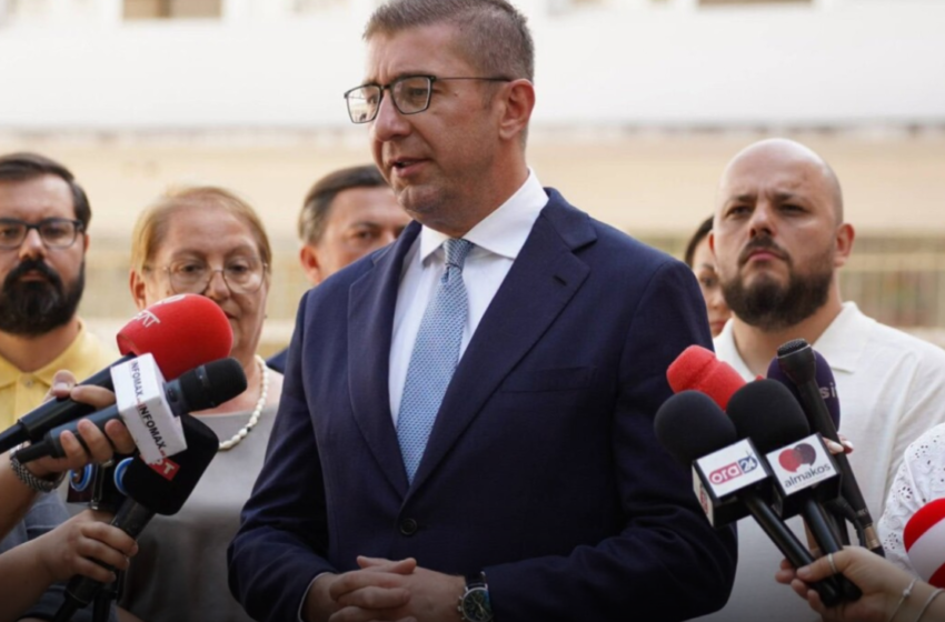  Mickoski: Në Shkollën e Mesme të Policisë do të ketë paralele në gjuhën shqipe